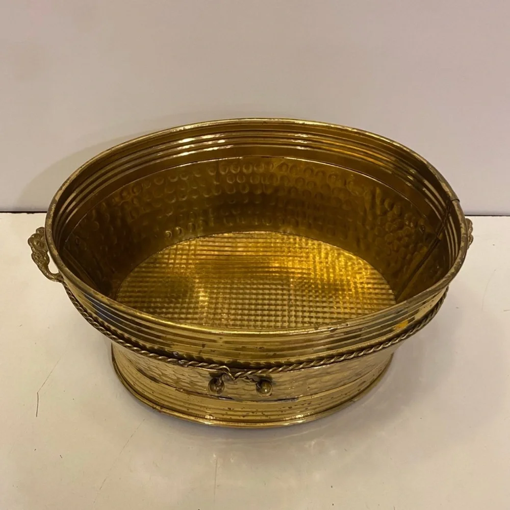 Vintage 12 inch brass bowl / planter decor - Picture 3 of 12